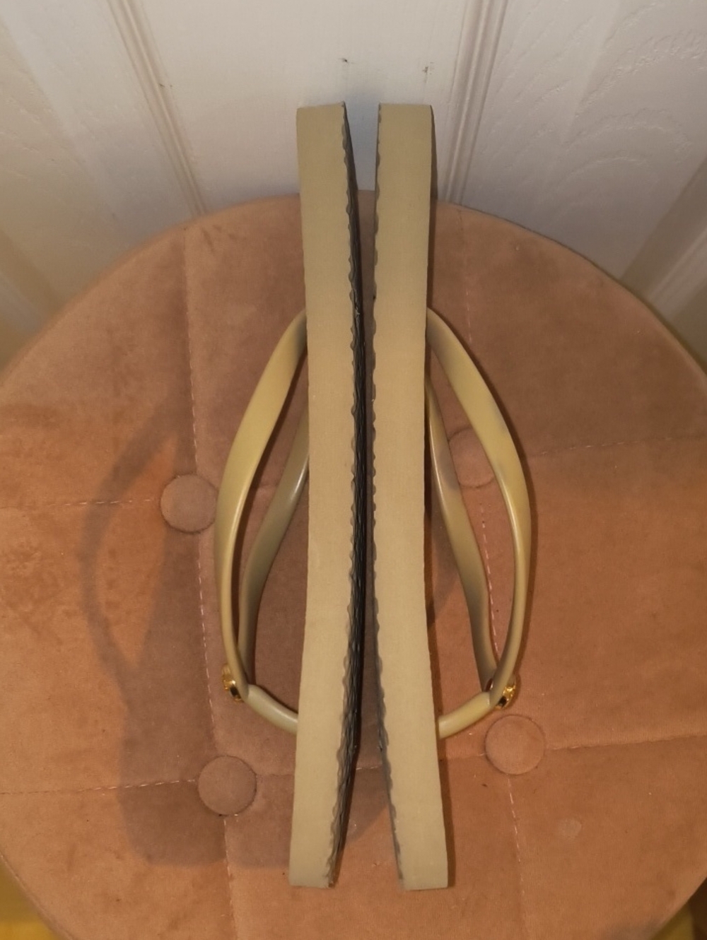 Tory Burch Logo Flip Flop Sandals Size 9 - Picture 2 of 6